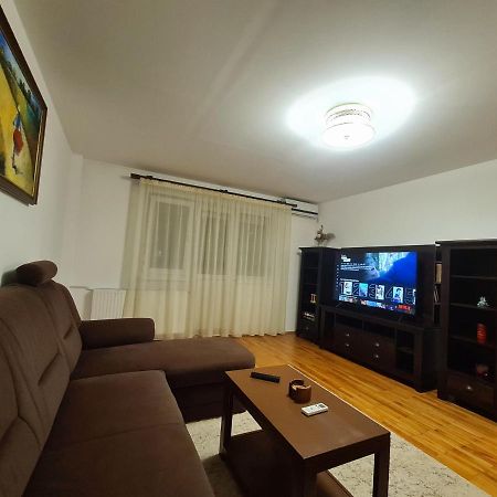 Clasic Apartment Nufarul Oradea Dış mekan fotoğraf