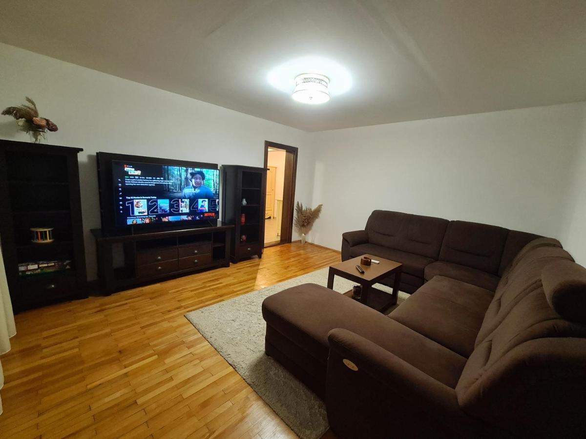 Clasic Apartment Nufarul Oradea Dış mekan fotoğraf