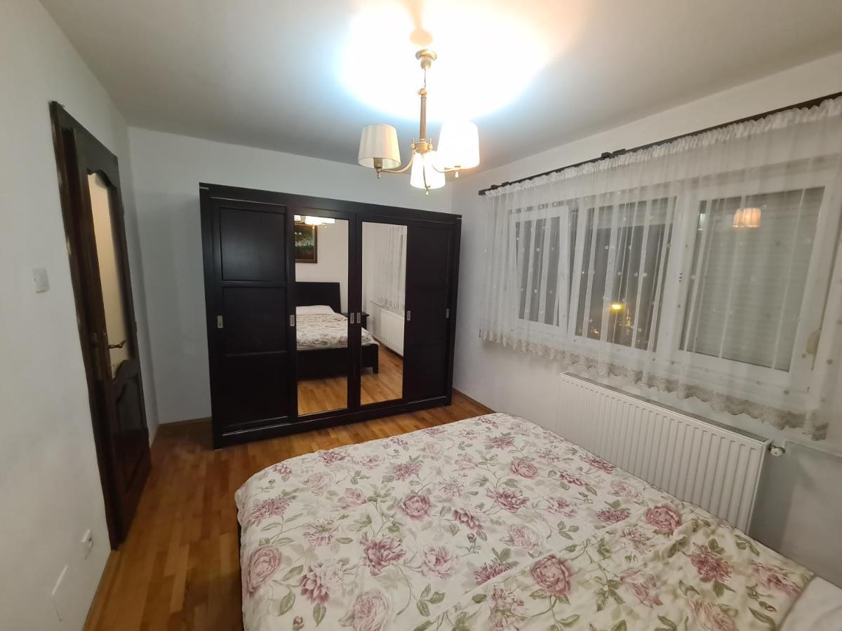 Clasic Apartment Nufarul Oradea Dış mekan fotoğraf