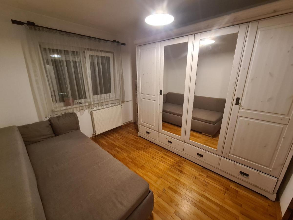 Clasic Apartment Nufarul Oradea Dış mekan fotoğraf