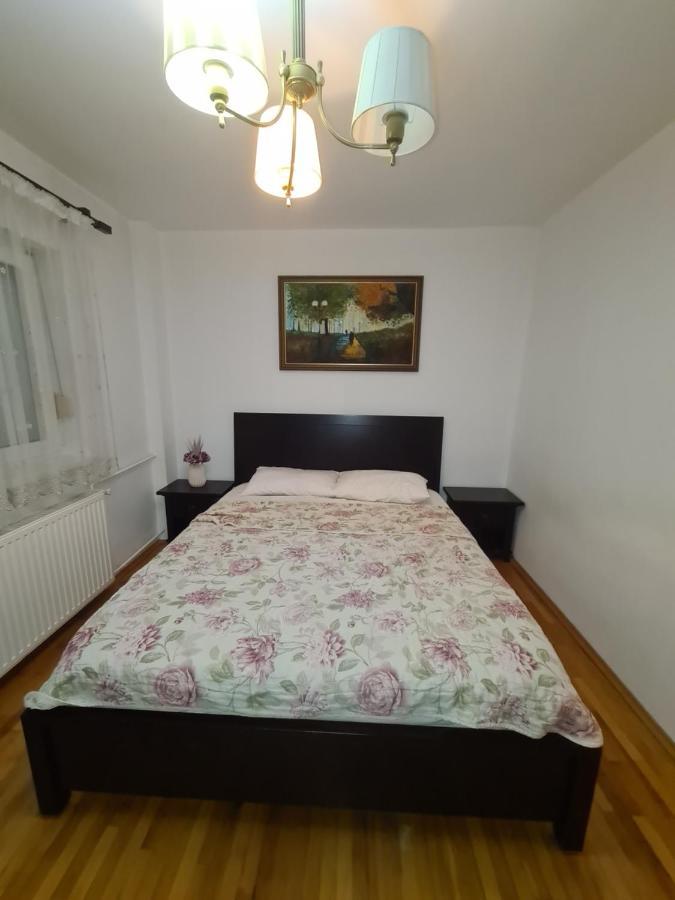 Clasic Apartment Nufarul Oradea Dış mekan fotoğraf